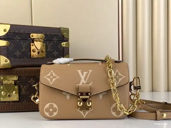 EAST LOUIS METIS POCHETTE WEST VUITTON 0615